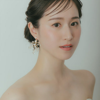 ピアス　イヤリング | 小枝アクセサリー | ジルコニア | お花モチーフ | ゴールド | (BC-E72)【結婚式　アクセサリー　ピアス　イヤリング】