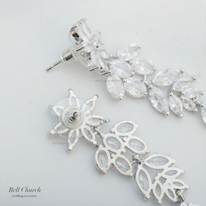 ピアス　イヤリング | キュービックジルコニア | お花モチーフ | シルバー | (BC-E74)【結婚式　アクセサリー　ピアス　イヤリング】