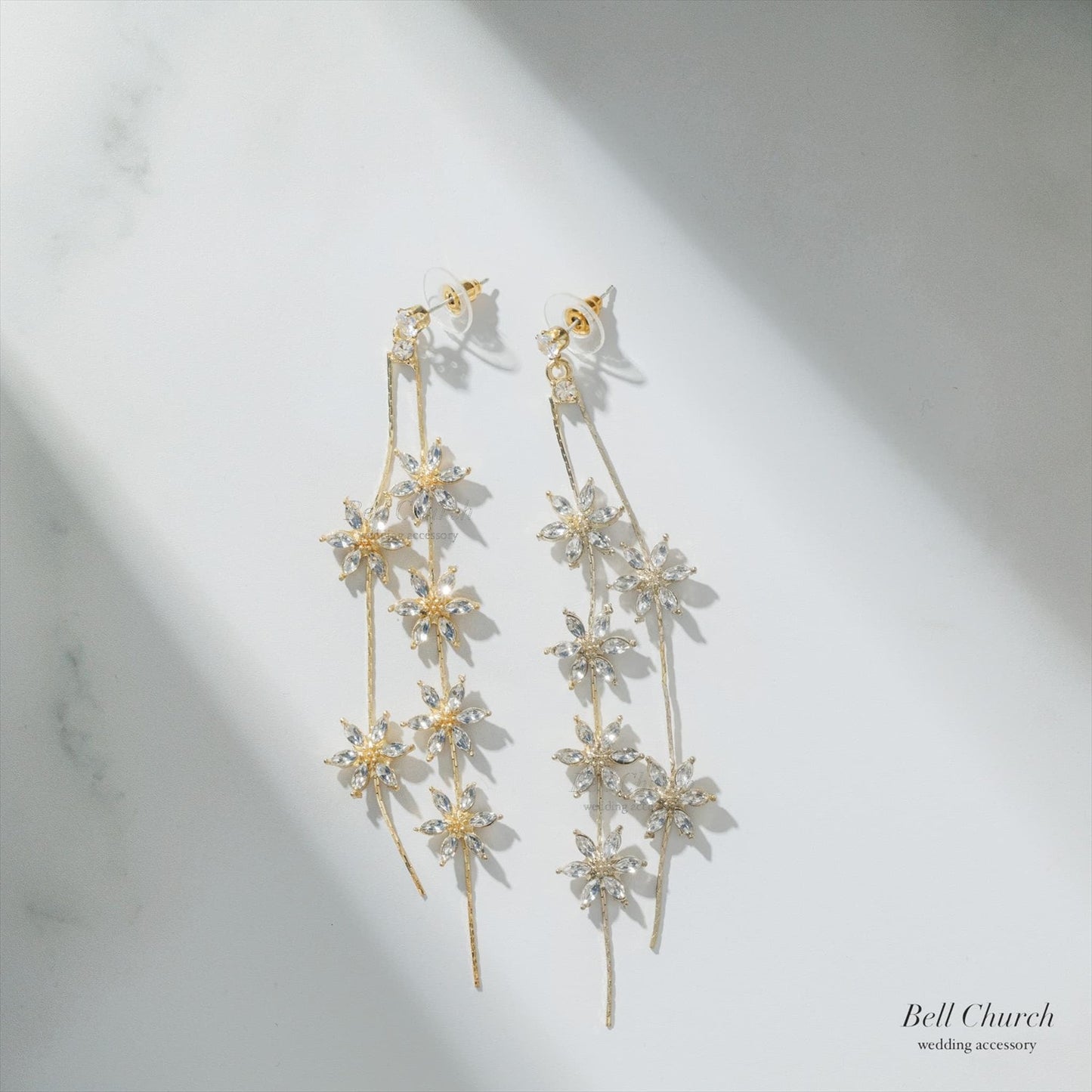 ピアス　イヤリング | キュービックジルコニア | フラワーモチーフ | ゴールド | (BC-E77)【結婚式　アクセサリー　ピアス　イヤリング】