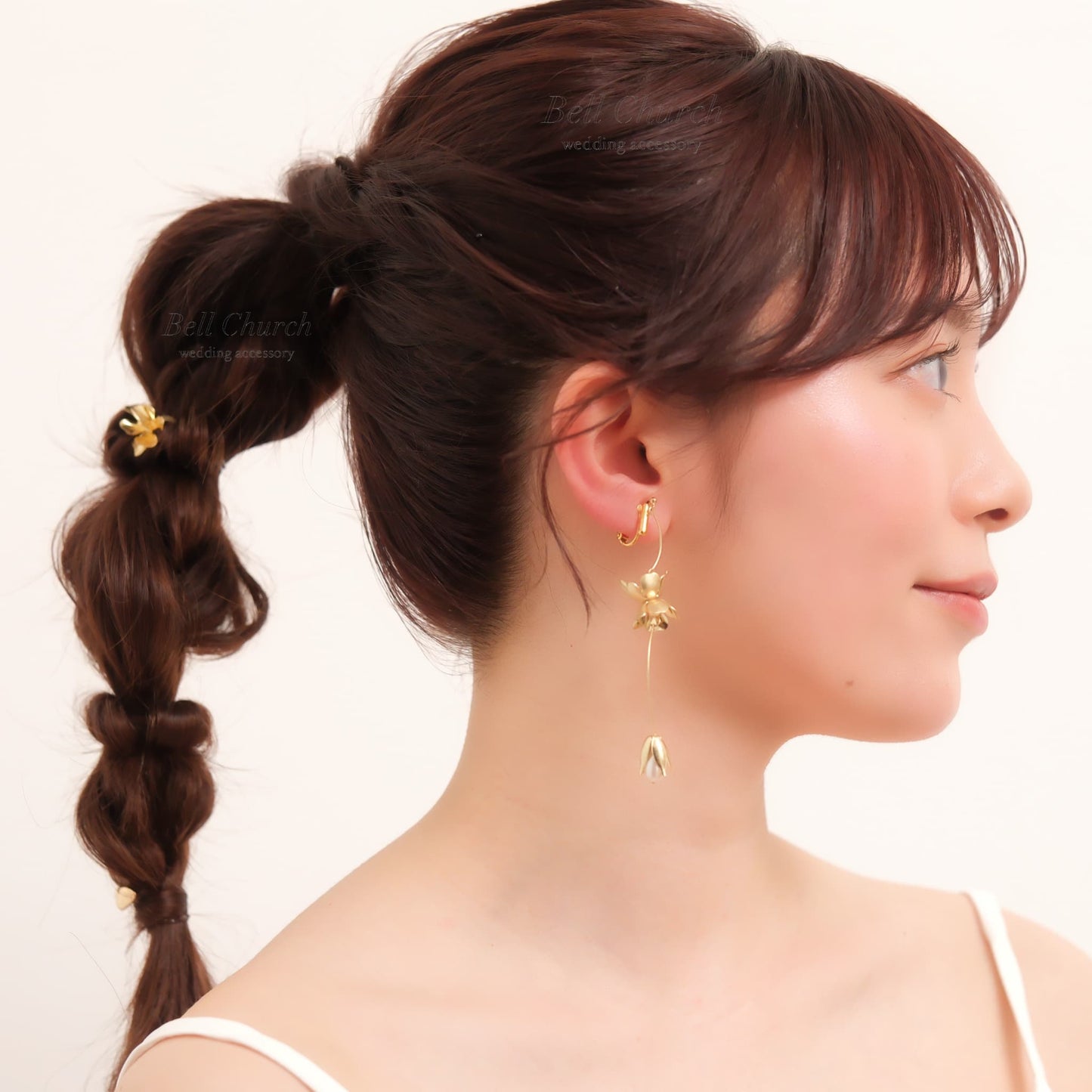 ウェディング ピアス イヤリング｜ニッケルフリー ロングピアス 揺れる メタル ペタル お花 リーフ パール チタンポスト ニュアンス 金属アレルギー｜ゴールド (BC-E85)【結婚式　アクセサリー  ピアス　イヤリング】