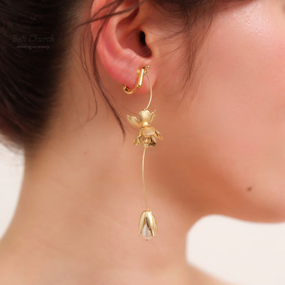ウェディング ピアス イヤリング｜ニッケルフリー ロングピアス 揺れる メタル ペタル お花 リーフ パール チタンポスト ニュアンス 金属アレルギー｜ゴールド (BC-E85)【結婚式　アクセサリー  ピアス　イヤリング】