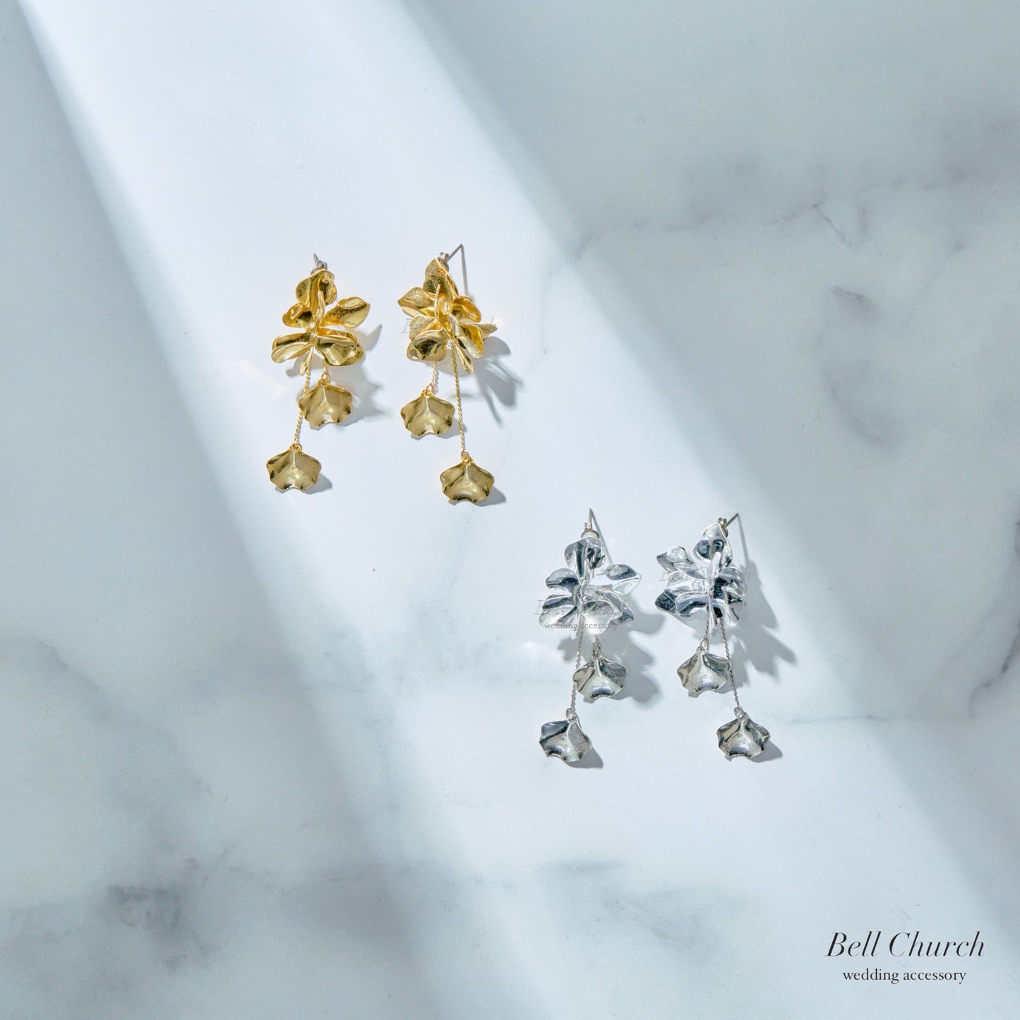 ウェディング ピアス イヤリング｜ニッケルフリー ロングピアス 揺れる メタル チェーン ペタル お花 リーフ チタンポスト ニュアンス 金属アレルギー｜シルバー (BC-E88)【結婚式　アクセサリー　ピアス　イヤリング】