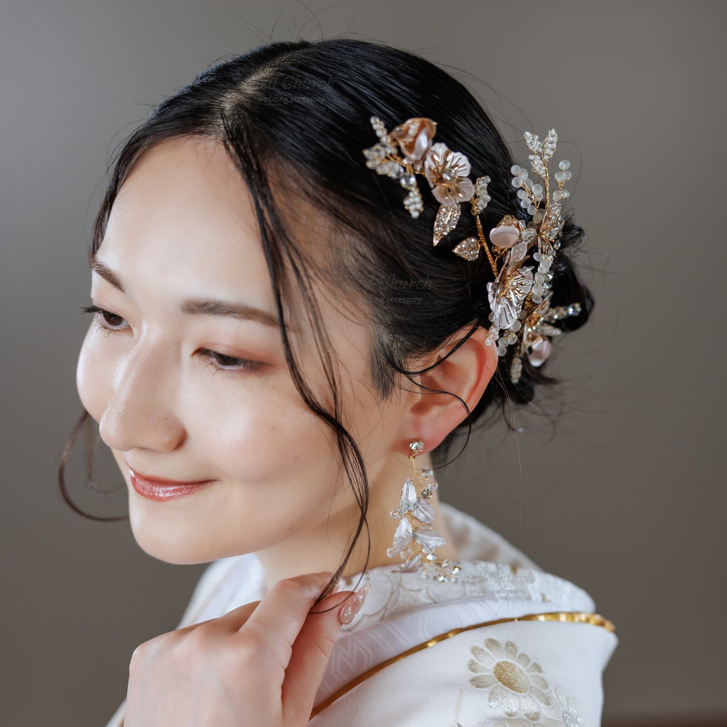 ブライダルピアス イヤリング｜ラインストーン｜葉っぱ リーフモチーフ｜ゴールド(BC-E93)【結婚式　アクセサリー　ピアス　イヤリング】