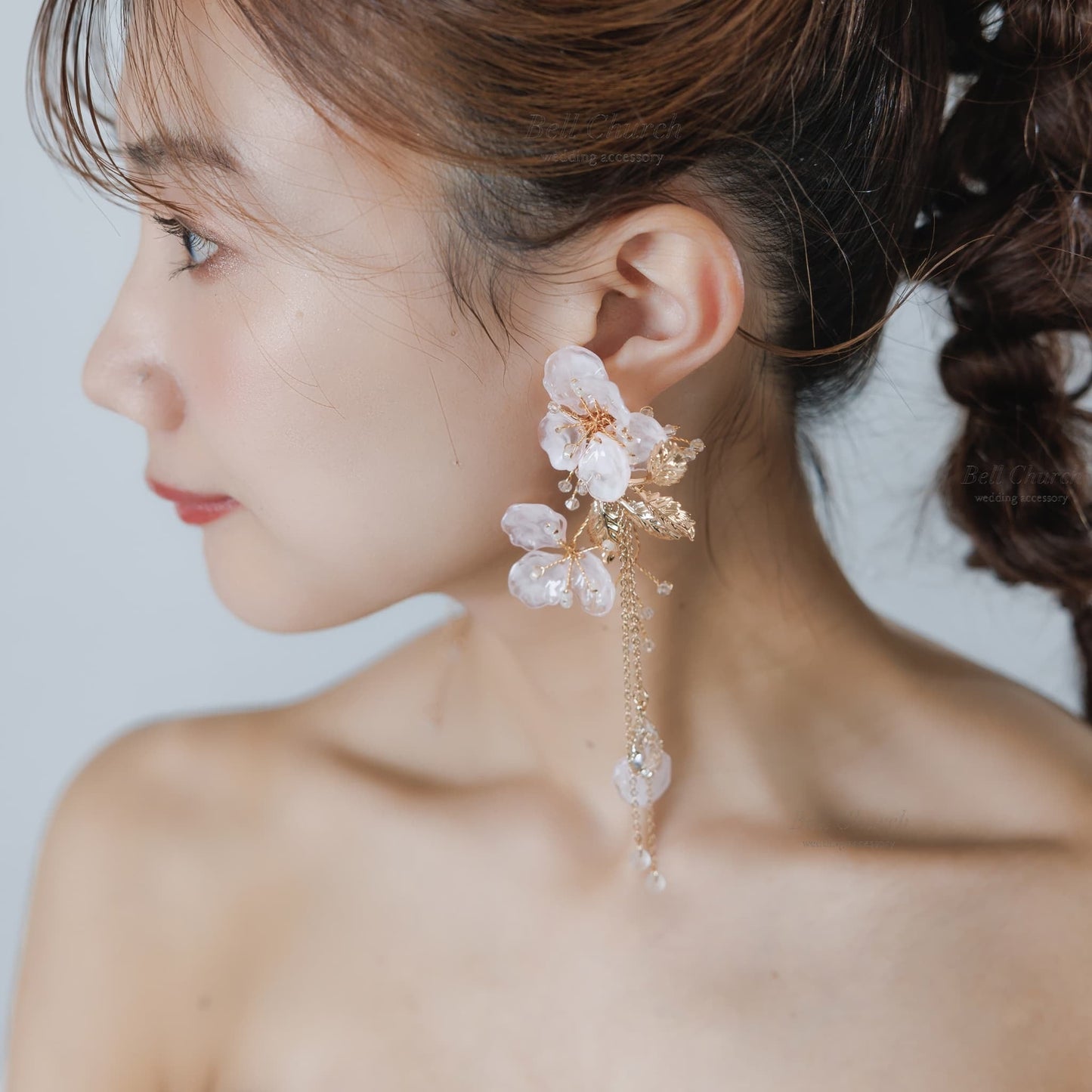 ウェディングピアス イヤリング｜ビーズ ビジュー｜お花 フラワーモチーフ 葉っぱ リーフモチーフ｜ゴールド ピンク(BC-E94)【結婚式　アクセサリー　ピアス　イヤリング】