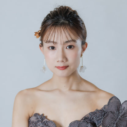 ブライダルピアス イヤリング｜パール｜お花 フラワーモチーフ｜ゴールド×ホワイト(BC-E96)【結婚式　アクセサリー　ピアス　イヤリング】