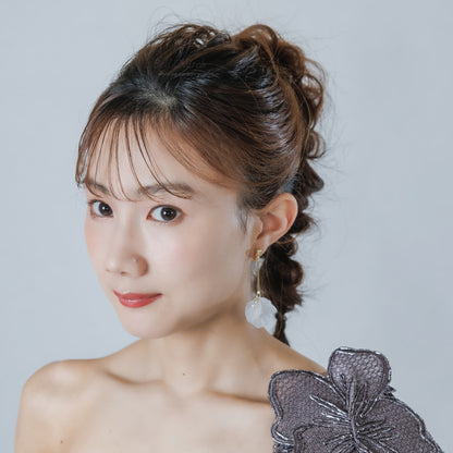 ブライダルピアス イヤリング｜パール｜お花 フラワーモチーフ｜ゴールド×ホワイト(BC-E96)【結婚式　アクセサリー　ピアス　イヤリング】
