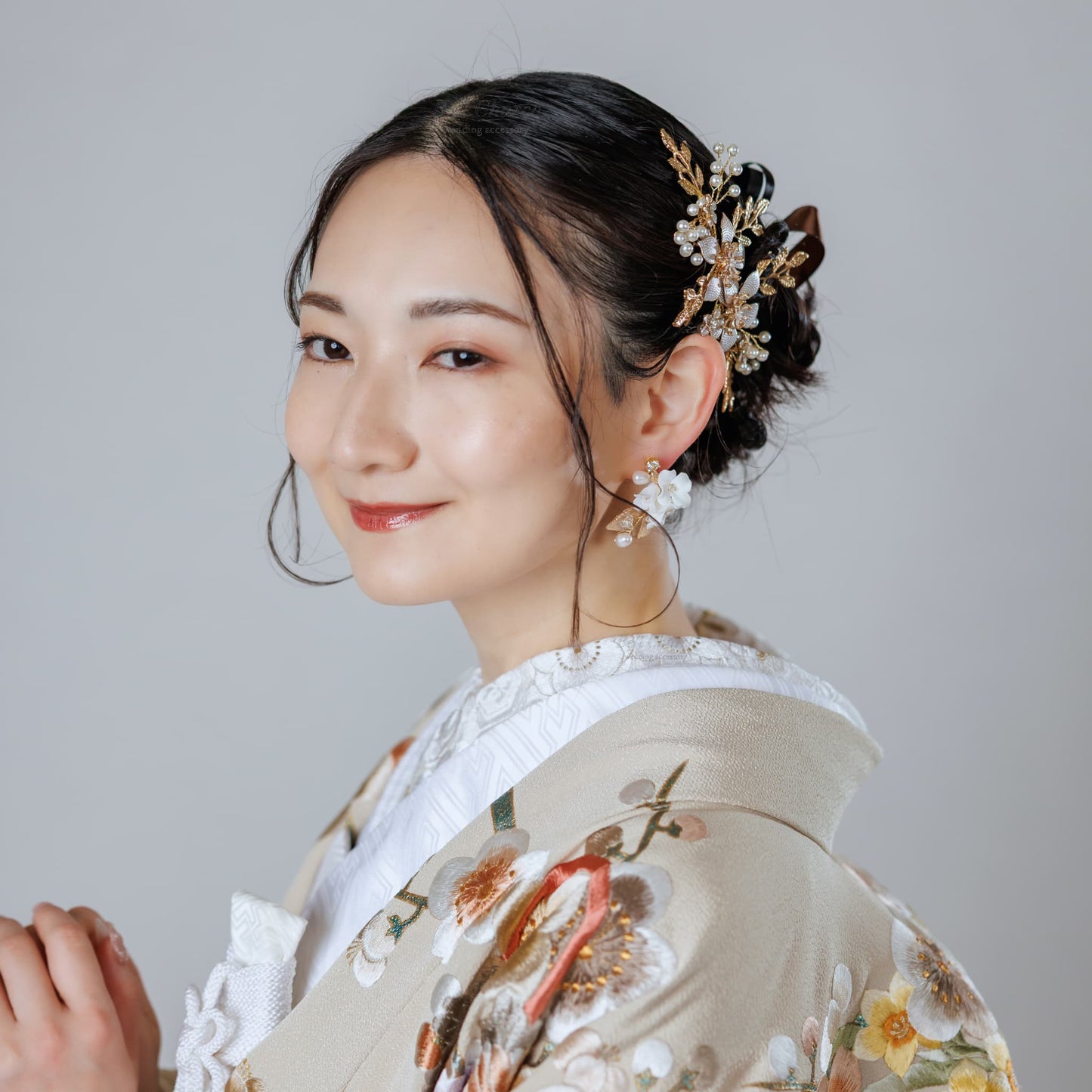 ヘアコーム パール フラワー(お花)モチーフ リーフ(葉っぱ) (BC-H13)｜ブライダルアクセサリー【結婚式　アクセサリー　ヘッドドレス　ヘアアクセサリー】