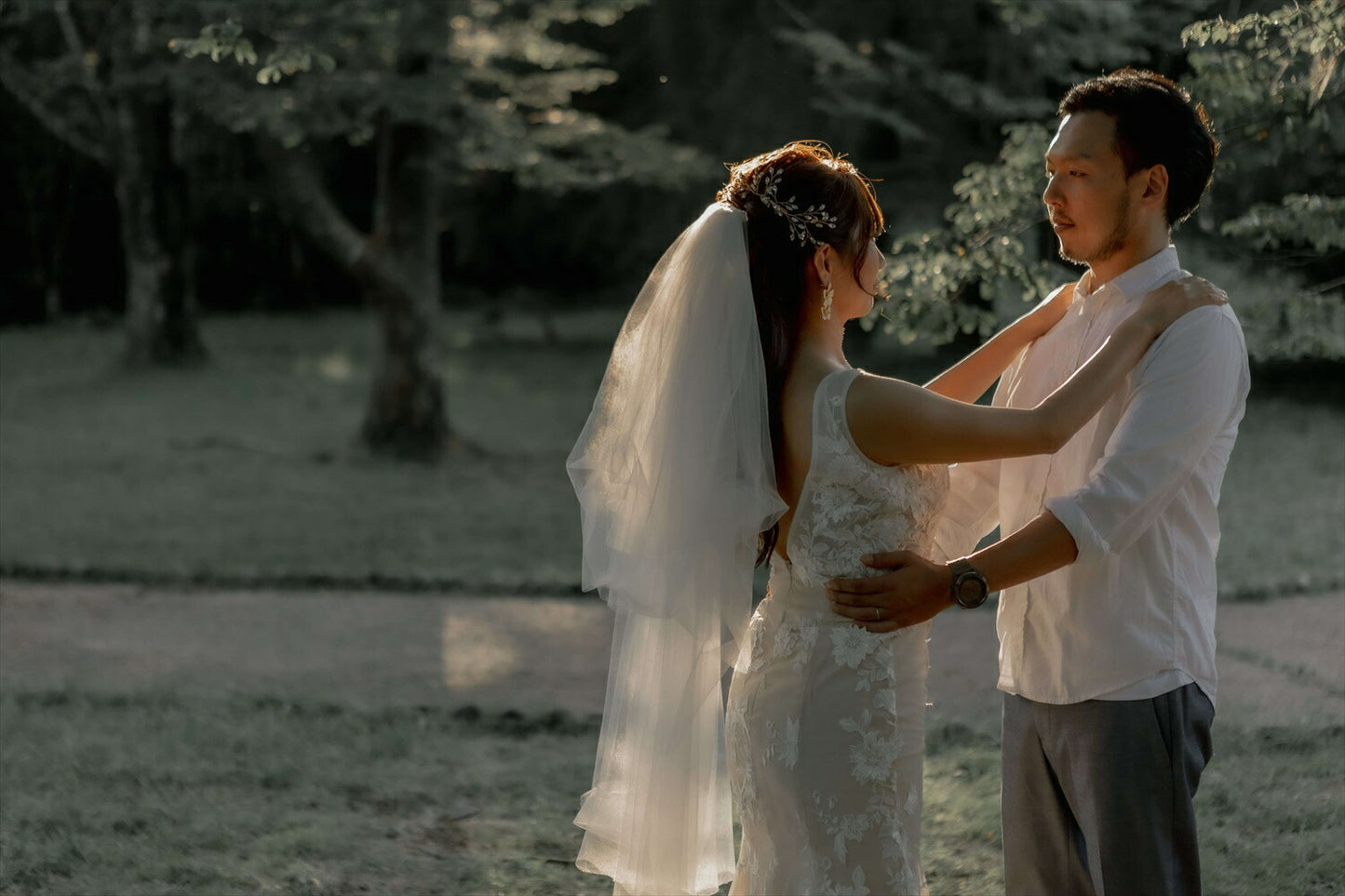 ヘアコーム　小枝ヘッドドレス　ラインストーン　ゴールド (BC-H27)｜ブライダルアクセサリー【結婚式　アクセサリー　ヘッドドレス　ヘアアクセサリー】