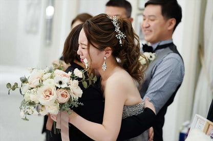 ヘッドドレス コーム ラインストーンとクリスタル シルバー (BC-H38)｜ウェディングアクセサリー【結婚式　アクセサリー　ヘッドドレス　ヘアアクセサリー】