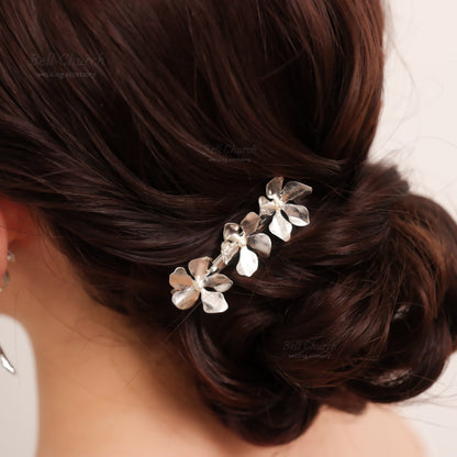 ブライダル ヘアクリップ パール フラワーお花 メタル ニュアンス｜シルバー (BC-H71)【結婚式　アクセサリー　ヘアクリップ　ヘアアクセサリー】