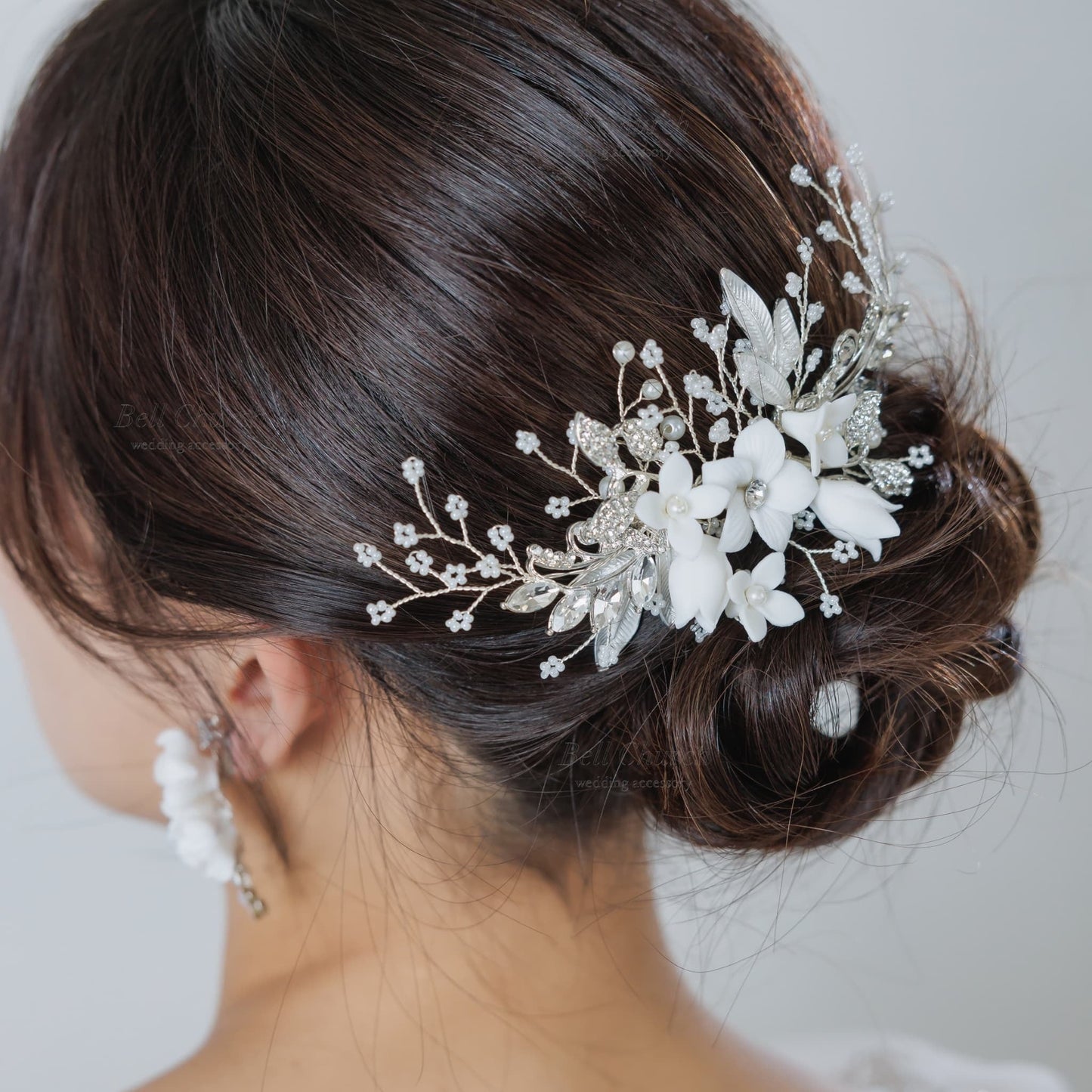ブライダル ヘアコーム｜ビーズ ジルコニア パール ｜フラワー お花モチーフ｜リーフ 葉っぱモチーフ｜シルバー×ホワイト(BC-H83)【結婚式　アクセサリー　ヘッドドレス　ヘアアクセサリー】