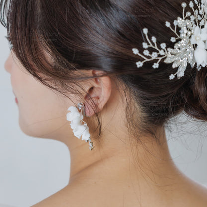 ブライダル ヘアコーム｜ビーズ ジルコニア パール ｜フラワー お花モチーフ｜リーフ 葉っぱモチーフ｜シルバー×ホワイト(BC-H83)【結婚式　アクセサリー　ヘッドドレス　ヘアアクセサリー】