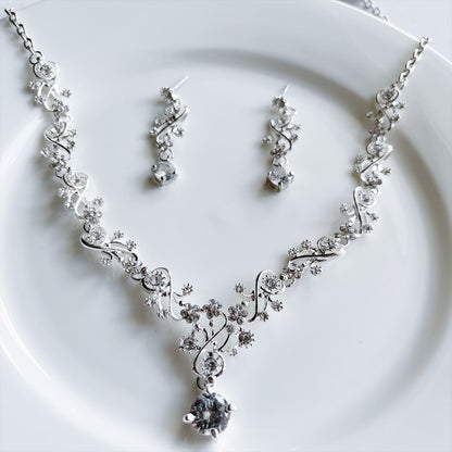 ネックレス & ピアス / イヤリング 2点セット (BC-PN5)｜ウェディングアクセサリー【結婚式　アクセサリー　ピアス　イヤリング　ネックレス】