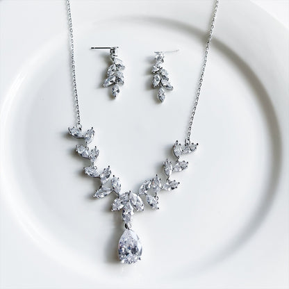 ネックレス & ピアス / イヤリング 2点セット (BC-PN7)｜ウェディングアクセサリー【結婚式　アクセサリー　ピアス　イヤリング　ネックレス】