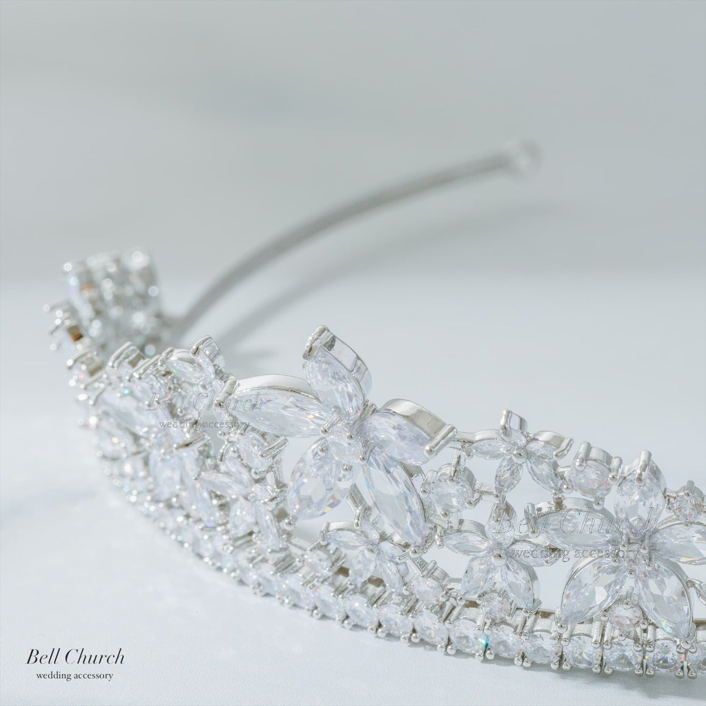 ティアラ | キュービックジルコニア | フラワーモチーフ | シルバー | (BC-T16)【結婚式　アクセサリー　ティアラ　ヘッドドレス　ヘアアクセサリー】