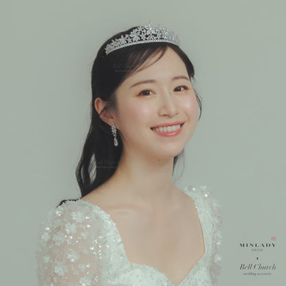 ティアラ | キュービックジルコニア | フラワーモチーフ | シルバー | (BC-T16)【結婚式　アクセサリー　ティアラ　ヘッドドレス　ヘアアクセサリー】