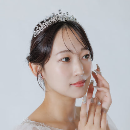 ウエディングティアラ｜ジルコニア｜お花 フラワーモチーフ｜シルバー(BC-T22)【結婚式　アクセサリー　ティアラ　ヘッドドレス　ヘアアクセサリー】