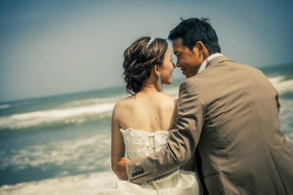 ウェディングティアラ キュービックジルコニア (BC-T7)｜ブライダルアクセサリー【結婚式　アクセサリー　ティアラ　ヘッドドレス　ヘアアクセサリー】