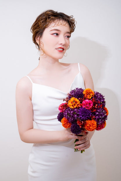 【レンタルブーケ】スカビオサ クラッチブーケ【花嫁 ウェディングブーケ レンタル ウェディングフォト】