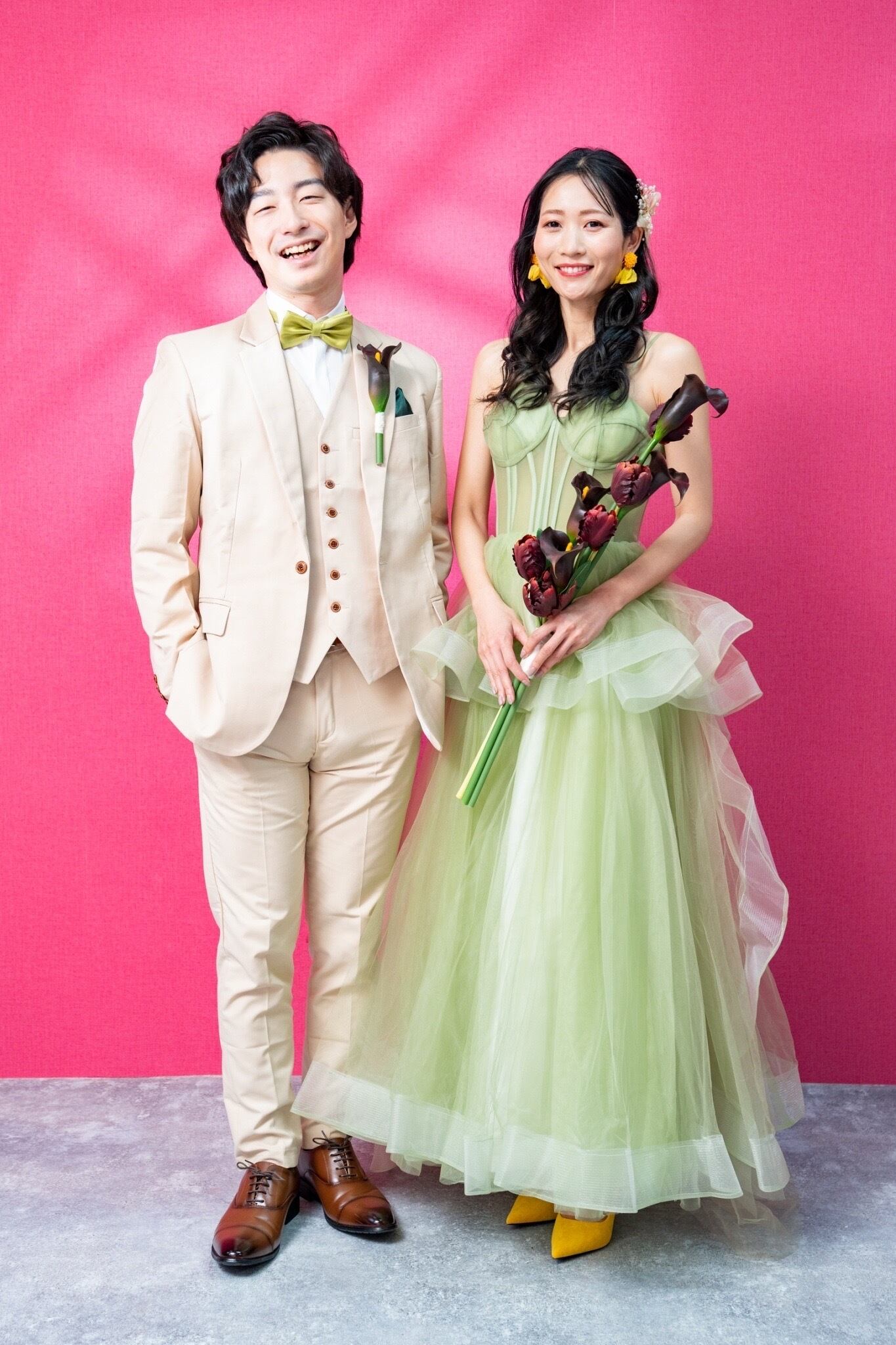 【レンタルブーケ】チューリップワインレッド クラッチブーケ 【花嫁 ウェディングブーケ レンタル ウェディングフォト】