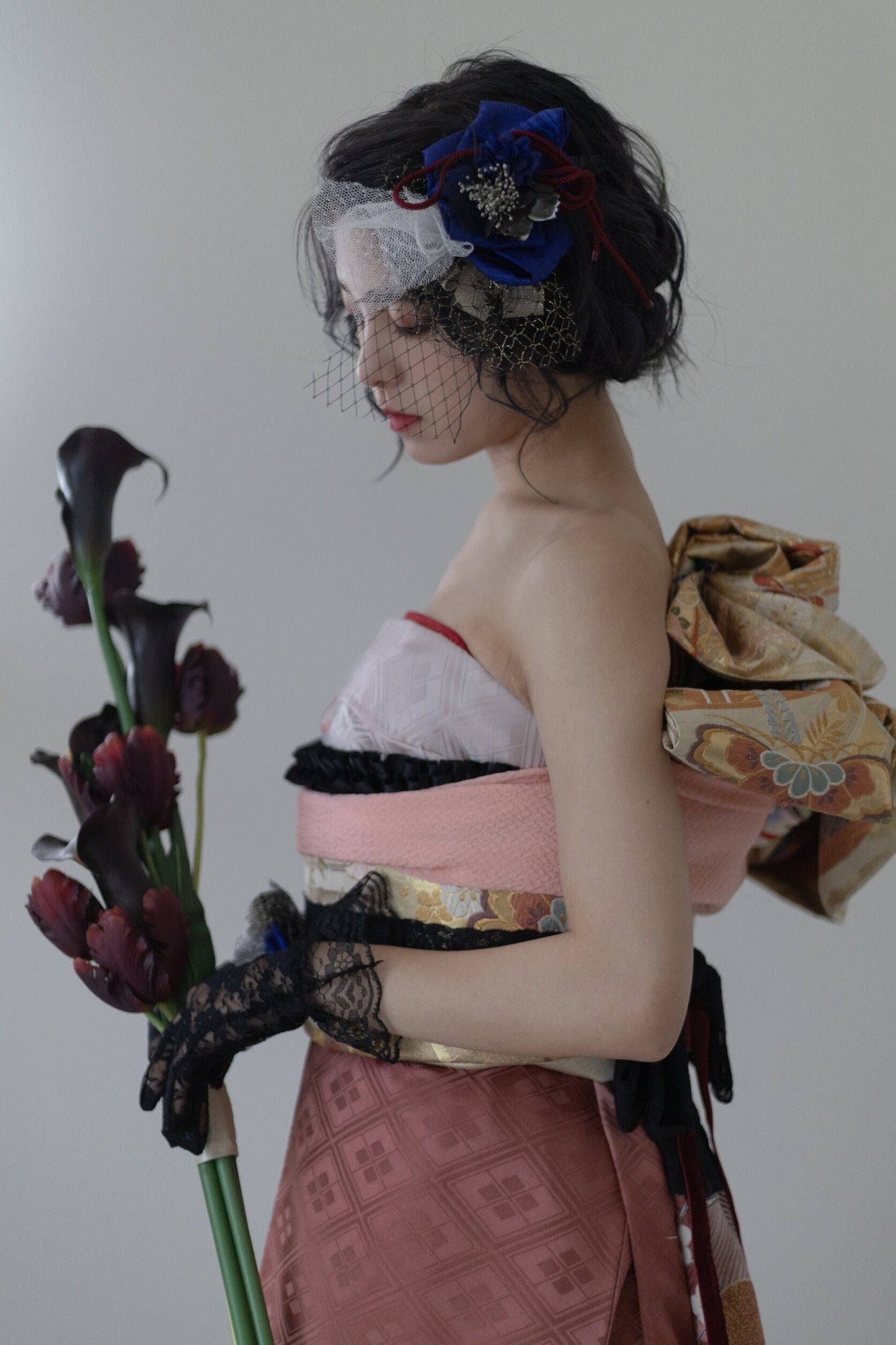 【レンタルブーケ】チューリップワインレッド クラッチブーケ 【花嫁 ウェディングブーケ レンタル ウェディングフォト】