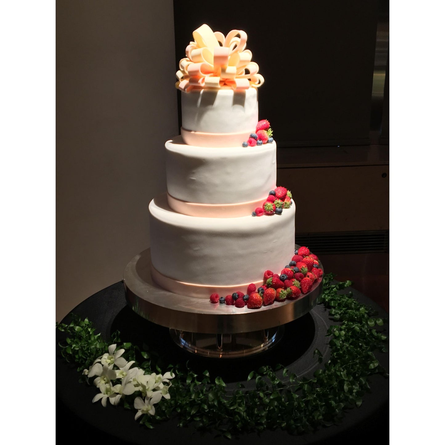 ケーキ装花　【結婚式　フラワー　会場装花　オーダーメイド】