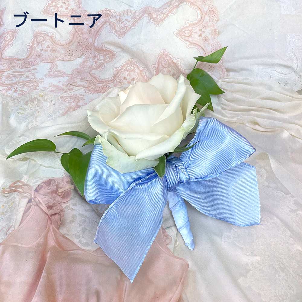 【生花】誓いの言葉を純白の花びらに重ねて(ラウンドブーケ) 【結婚式 フラワー 生花 ブーケ ブートニア】