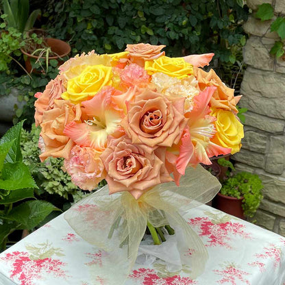 【生花】楽園の果実にやどる永遠の時間(クラッチブーケ) 【結婚式 フラワー 生花 ブーケ ブートニア】