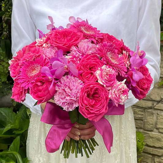 【生花】あふれる想いは幸せのピンクに込めて(クラッチブーケ) 【結婚式 フラワー 生花 ブーケ ブートニア】