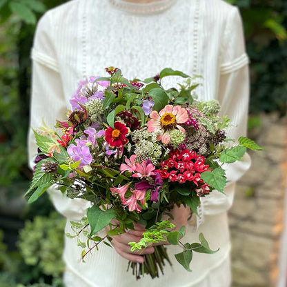 【生花】幸せを編み込んだ草花たちのワルツ(クラッチブーケ)　【結婚式　フラワー　生花　ブーケ　ブートニア】