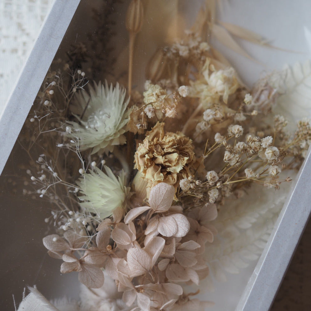 【ドライフラワー】dried flower box(スワッグ)　【結婚式　フラワー　贈呈用花束】