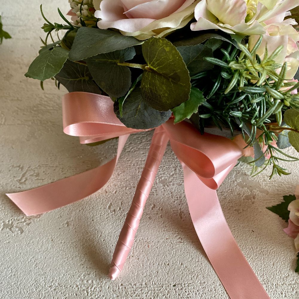 【造花】ナチュラルピンクのラウンドブーケとブートニア 【結婚式 フラワー 造花 ブーケ ブートニア】