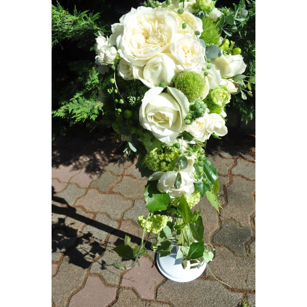 【生花】グリーン×ホワイト キャスケード 【結婚式 フラワー 生花 ブーケ ブートニア オーダーメイド】