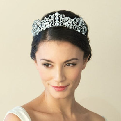 【レンタル】Ivory & Co. アイボリー・アンド・コー Millicent ミリセント ブライダルティアラ クリスタル シルバー 結婚式 アクセサリー (IC-T10-R)【結婚式　アクセサリー　ティアラ　ヘッドドレス　ヘアアクセサリー】