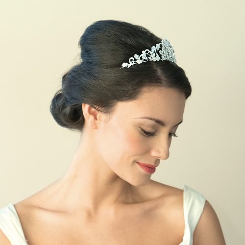 【レンタル】Ivory & Co. アイボリー・アンド・コー Hepburn ヘップバーン ブライダルティアラ クリスタル シルバー 結婚式 アクセサリー (IC-T13-R)【結婚式　アクセサリー　ティアラ　ヘッドドレス　ヘアアクセサリー】