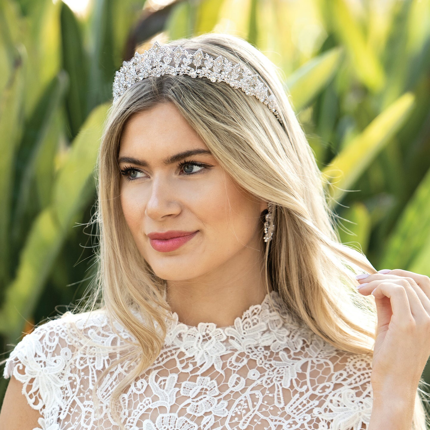 【レンタル】Ivory & Co. アイボリー・アンド・コー Julietta ジュリエッタ ブライダルティアラ クリスタル シルバー 結婚式 アクセサリー (IC-T14-R)【結婚式　アクセサリー　ティアラ　ヘッドドレス　ヘアアクセサリー】