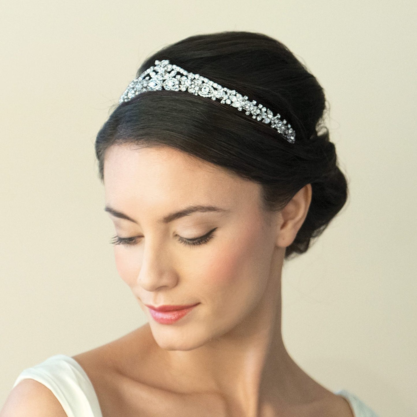【正規品】Ivory & Co. アイボリー・アンド・コー Rowena ロウェナ ブライダルティアラ クリスタル シルバー 結婚式 アクセサリー (IC-T21)【結婚式　アクセサリー　ティアラ　ヘッドドレス　ヘアアクセサリー】