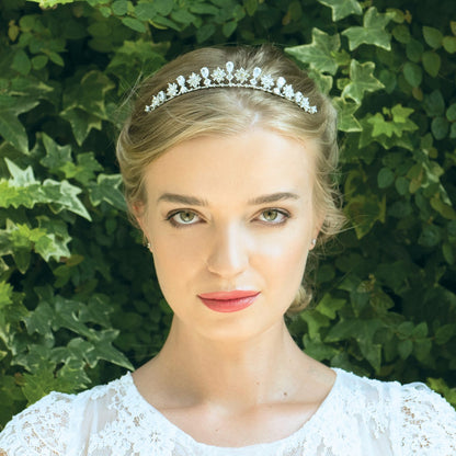 【正規品】Ivory & Co. アイボリー・アンド・コー Belle ベル ブライダルティアラ ジルコニア クリスタル シルバー 結婚式 アクセサリー (IC-T23)【結婚式　アクセサリー　ティアラ　ヘッドドレス　ヘアアクセサリー】