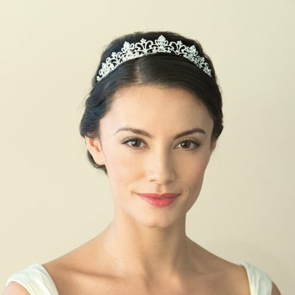 【レンタル】Ivory & Co. アイボリー・アンド・コー Alyssa アリッサ ブライダルティアラ ジルコニア クリスタル シルバー 結婚式 アクセサリー (IC-T3-R)【結婚式　アクセサリー　ティアラ　ヘッドドレス　ヘアアクセサリー】