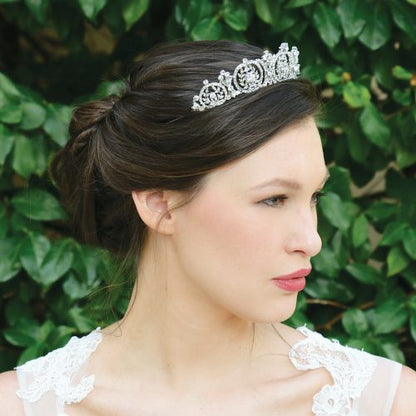 【レンタル】Ivory & Co. アイボリー・アンド・コー Eugenie ユージニー ブライダルティアラ クリスタル シルバー 結婚式 アクセサリー (IC-T7-R)【結婚式　アクセサリー　ティアラ　ヘッドドレス　ヘアアクセサリー】