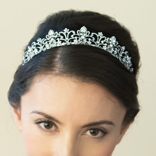【正規品】Ivory & Co. アイボリー・アンド・コー Elizabeth エリザベス ブライダルティアラ ジルコニア シルバー 結婚式 アクセサリー (IC-T8)【結婚式　アクセサリー　ティアラ　ヘッドドレス　ヘアアクセサリー】