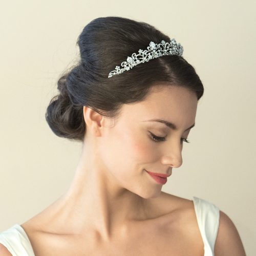 【レンタル】Ivory & Co. アイボリー・アンド・コー Elizabeth エリザベス ブライダルティアラ ジルコニア シルバー 結婚式 アクセサリー (IC-T8-R)【結婚式　アクセサリー　ティアラ　ヘッドドレス　ヘアアクセサリー】