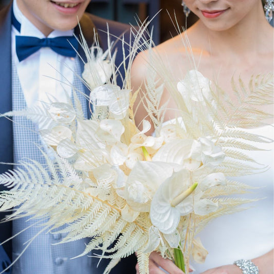 【生花×ドライMIX】都内近郊お届け無料 クラッチブーケ 白 アンスリウム ルナリア 【結婚式 フラワー ドライフラワー ブーケ ブートニア】