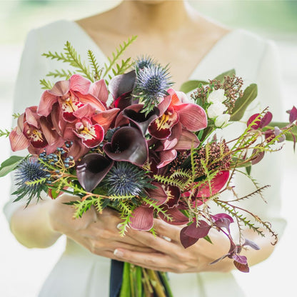 【生花】都内近郊お届け無料 クラッチブーケ ボルドー シンビジューム カラー 【結婚式 フラワー 生花 ブーケ ブートニア】