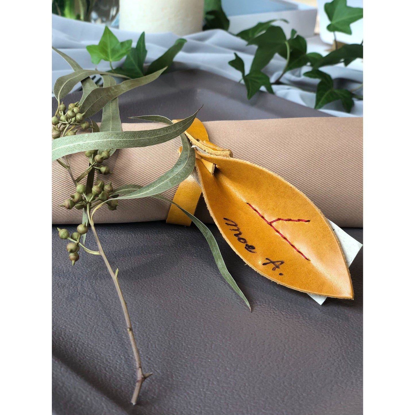 【結婚式 席札】レザーネームタグ “リーフ” CORDY限定【結婚式 ペーパー 席札】