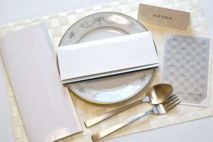 【結婚式 席次表 大人数専用】ルーチェ ホワイト (印刷込み)【結婚式 ペーパー 席次表】