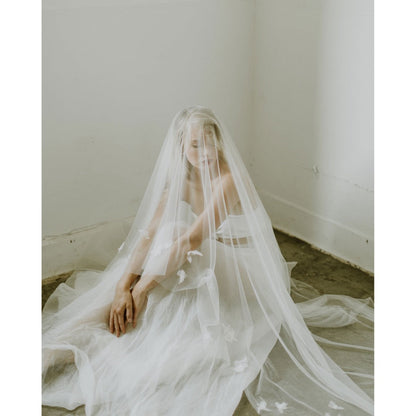 【A.B. ELLIE (エイビーエリー)】LUNA エレガントソフトチュール ウェディングベール 【結婚式 ベール】