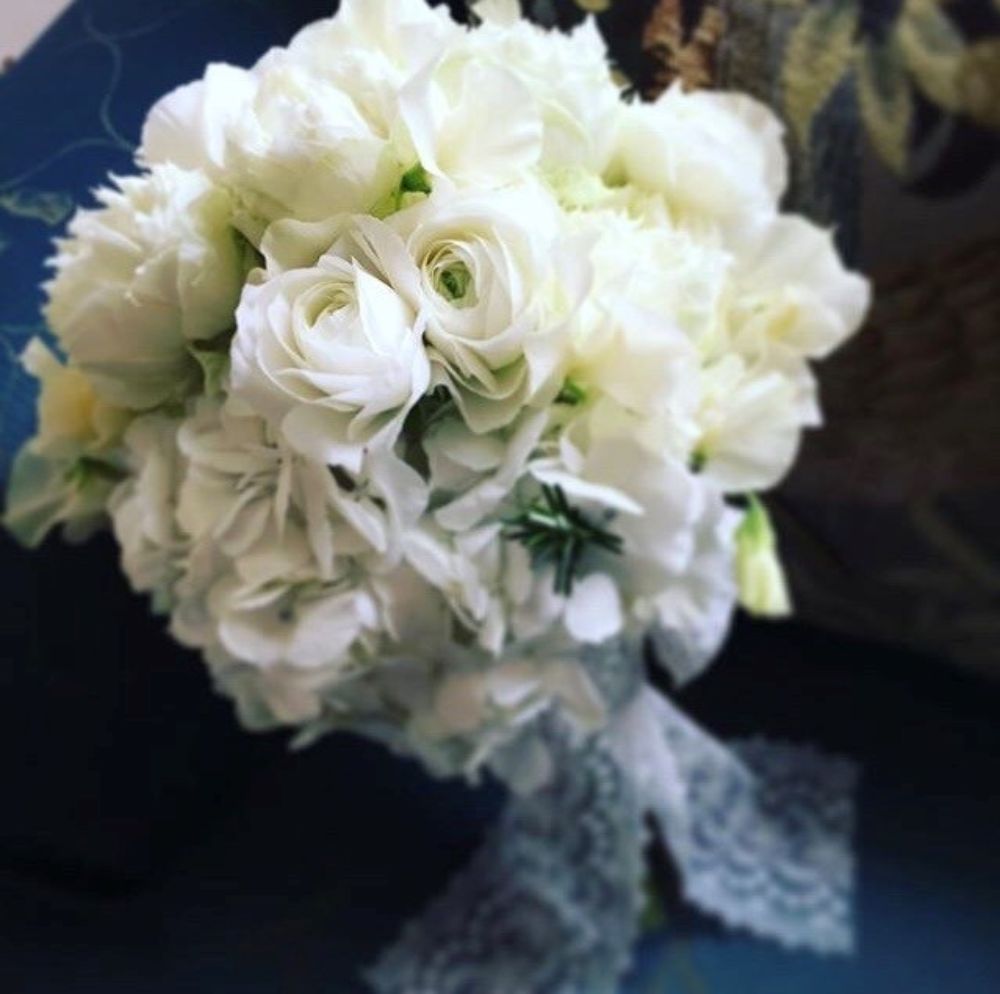【生花】SIB bouquet/white X green 【結婚式 フラワー 生花 ブーケ ブートニア】