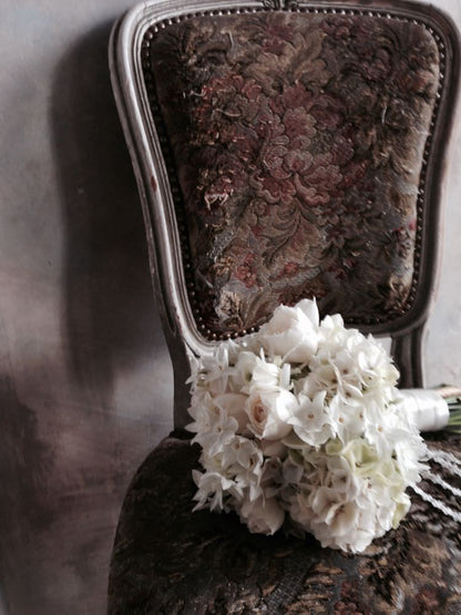 【生花】SIB bouquet/white X green 【結婚式 フラワー 生花 ブーケ ブートニア】