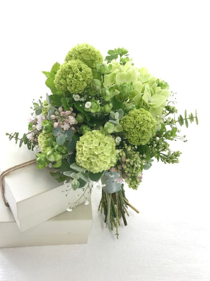 【生花】SIB bouquet natural / white X green 【結婚式 フラワー 生花 ブーケ ブートニア】